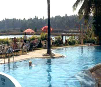 Swimming Pool at Maizon